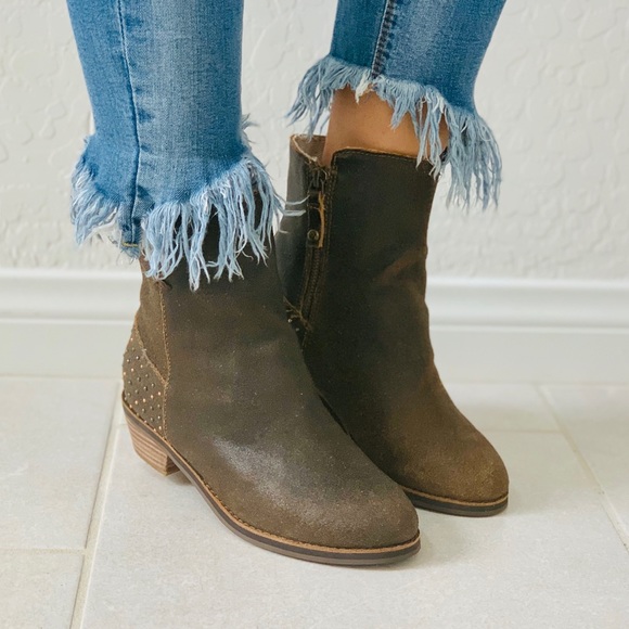 Smoking Metal Studding Distressed Leather Booties - Picture 3 of 6